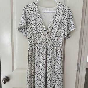 Sienna Sky White Dress with Blue Flowers. Size M. Like New.